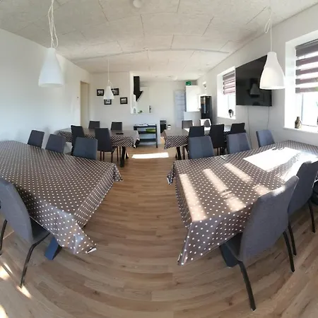 Faelleshuset Kirkebakken Bed and breakfast